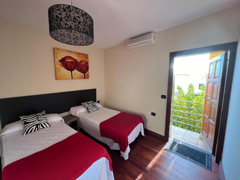 הוילה לוס יאנוס דה אריאדנה Casa Con Piscina En El Centro מראה חיצוני תמונה